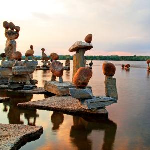 01aug_welcoming balance